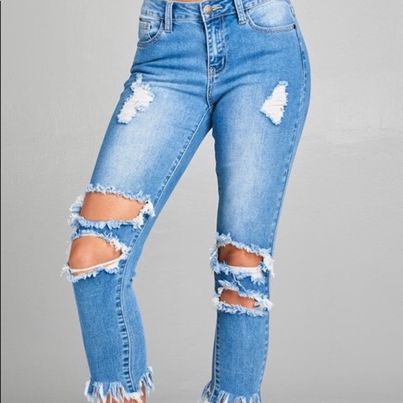 Forever 21 Denim - Forever 21 distressed cropped jeans
